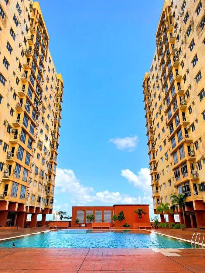 N'Dnie Homestay Pelangi Mall Condominium Kota Bharu Exteriör bild